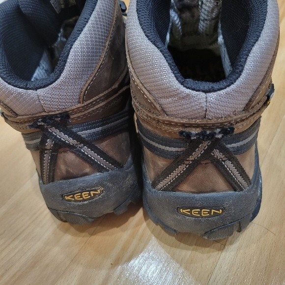 Keen Men\'s Detroit XT Mid Waterproof Hiking Boot Size 9.5 main image 6